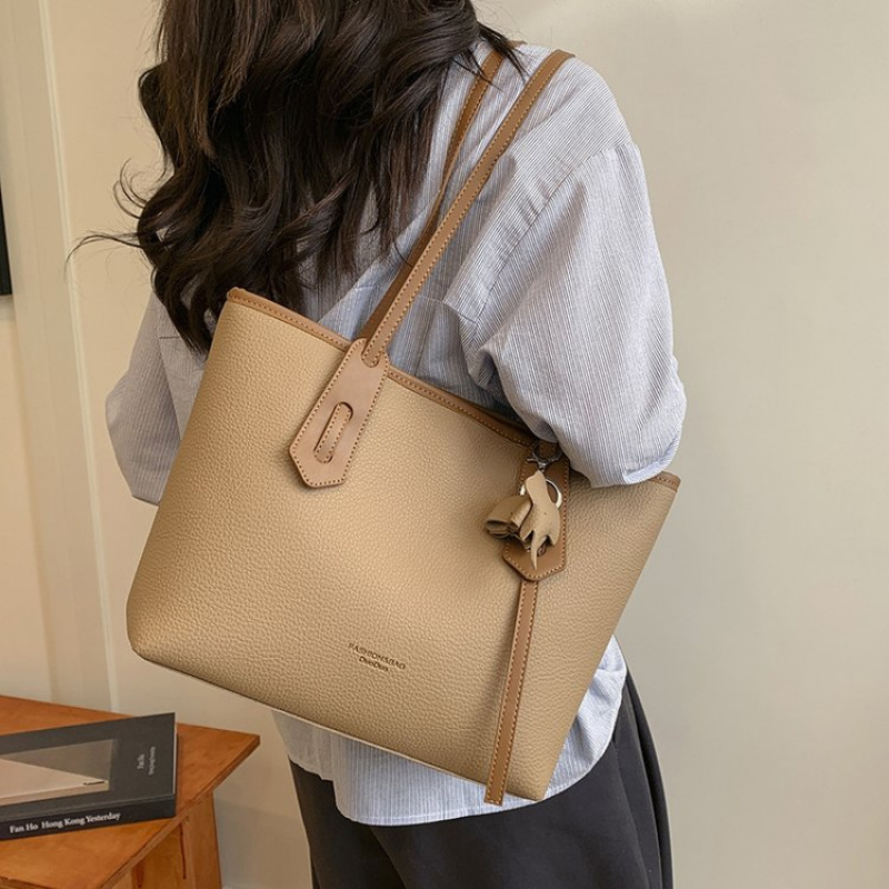 Luxury Bags Must Have - Trendy must-have designer luiertas voor dames,