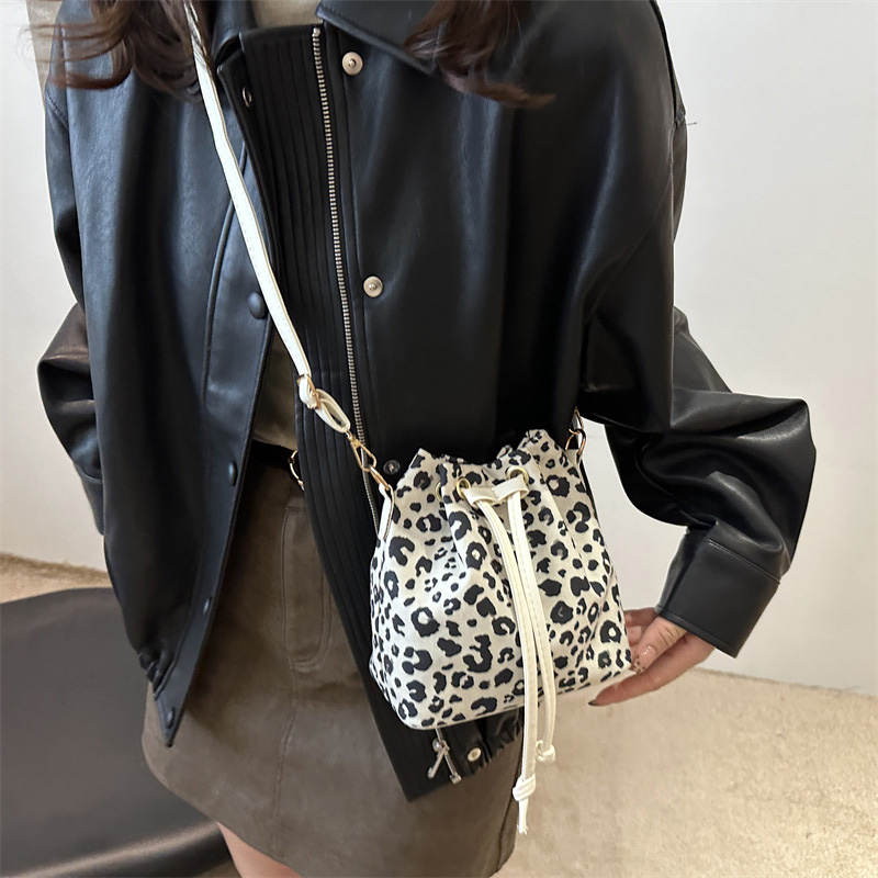 Trendy PU lederen schoudertass - Luxury Tote Bags With Zipper recensie en prijs