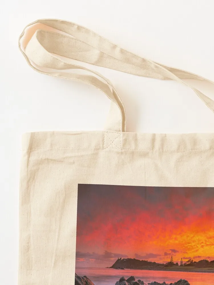 Zonsopgang op Pebbly Beach in  - Luxury Bags Australia recensie en prijs