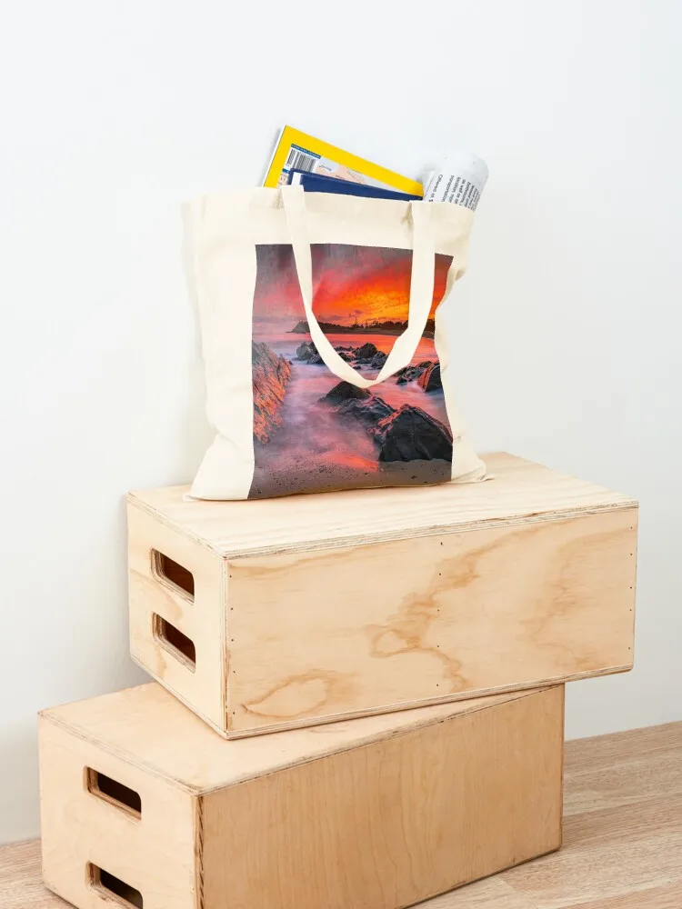 Zonsopgang op Pebbly Beach in  - Luxury Bags Australia recensie en prijs